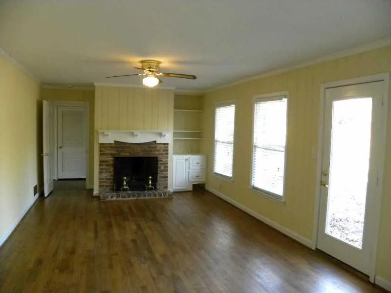 568 Timberland Drive, Atlanta, Georgia 30342, 4 Bedrooms Bedrooms, ,3 BathroomsBathrooms,Residential,Sold,568 Timberland Drive,5229478