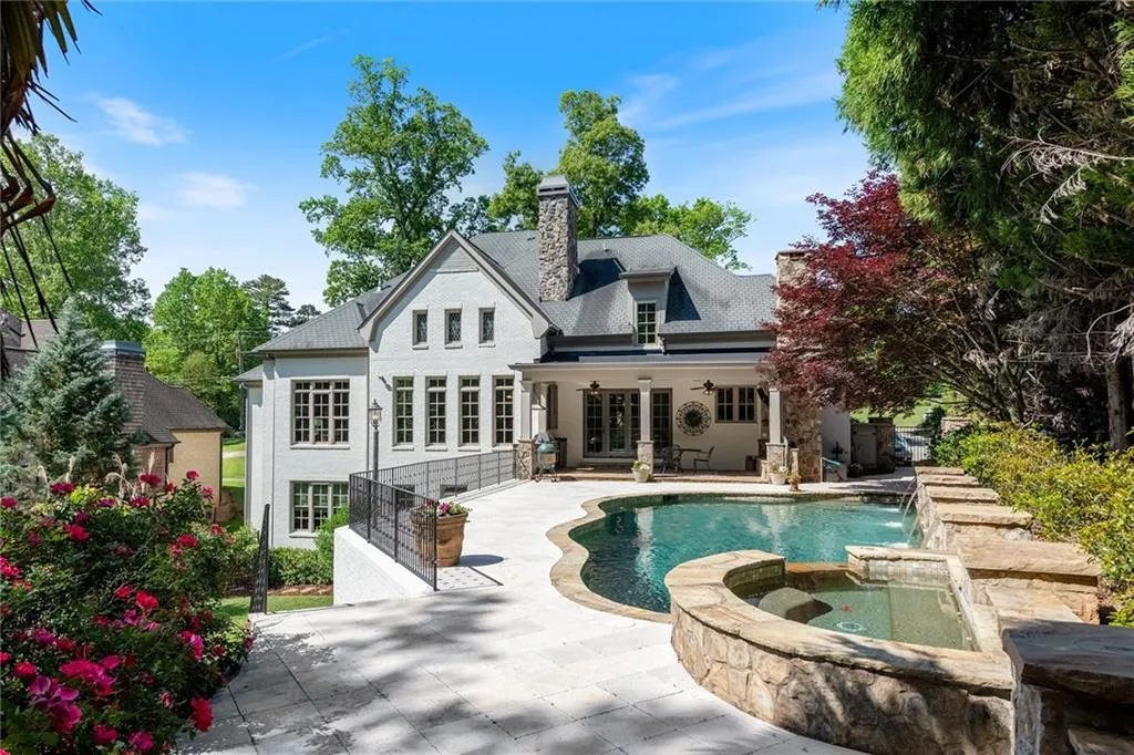 4737 Dudley Lane, Sandy Springs, Georgia 30327, 6 Bedrooms Bedrooms, ,5 BathroomsBathrooms,Residential,Sold,4737 Dudley Lane,7198037