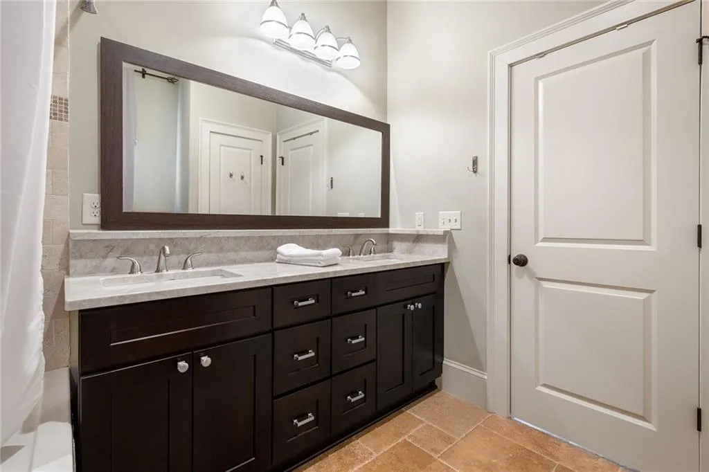 4737 Dudley Lane, Sandy Springs, Georgia 30327, 6 Bedrooms Bedrooms, ,5 BathroomsBathrooms,Residential,Sold,4737 Dudley Lane,7198037