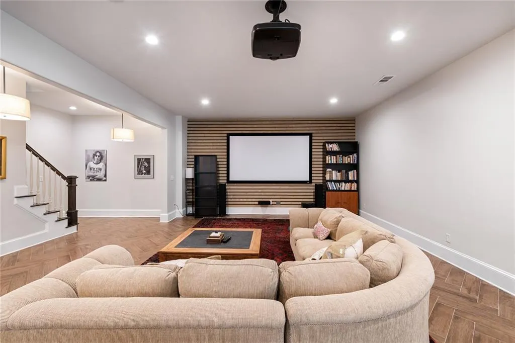 4737 Dudley Lane, Sandy Springs, Georgia 30327, 6 Bedrooms Bedrooms, ,5 BathroomsBathrooms,Residential,Sold,4737 Dudley Lane,7198037