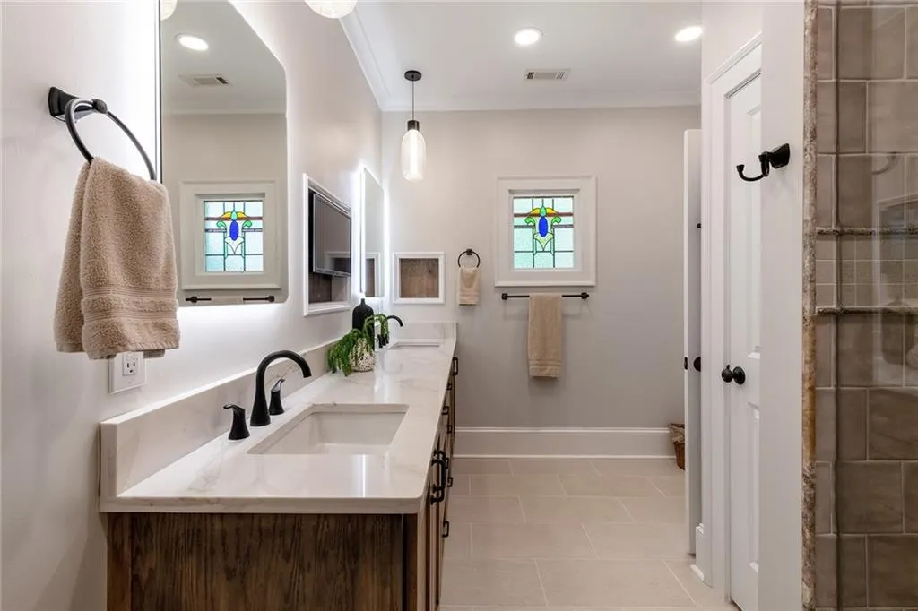 4737 Dudley Lane, Sandy Springs, Georgia 30327, 6 Bedrooms Bedrooms, ,5 BathroomsBathrooms,Residential,Sold,4737 Dudley Lane,7198037