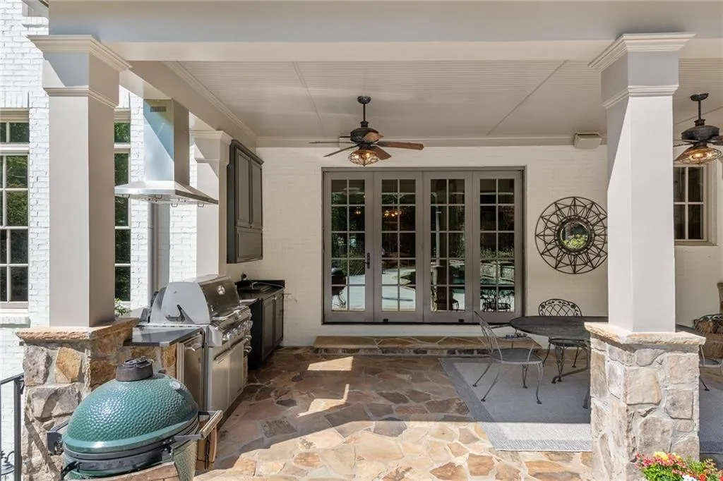 4737 Dudley Lane, Sandy Springs, Georgia 30327, 6 Bedrooms Bedrooms, ,5 BathroomsBathrooms,Residential,Sold,4737 Dudley Lane,7198037