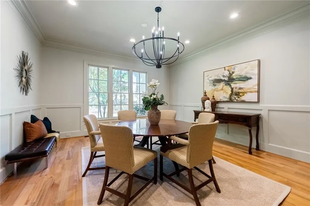 4737 Dudley Lane, Sandy Springs, Georgia 30327, 6 Bedrooms Bedrooms, ,5 BathroomsBathrooms,Residential,Sold,4737 Dudley Lane,7198037