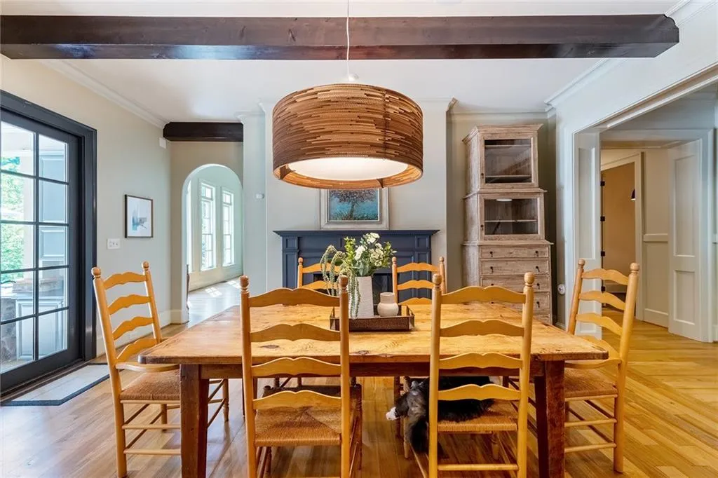 4737 Dudley Lane, Sandy Springs, Georgia 30327, 6 Bedrooms Bedrooms, ,5 BathroomsBathrooms,Residential,Sold,4737 Dudley Lane,7198037