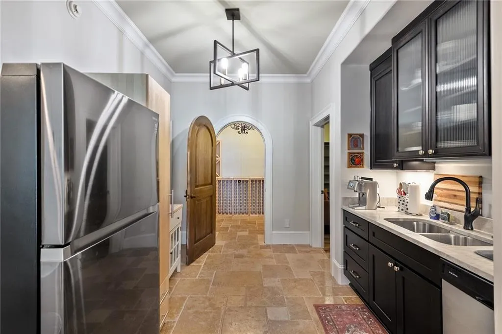 4737 Dudley Lane, Sandy Springs, Georgia 30327, 6 Bedrooms Bedrooms, ,5 BathroomsBathrooms,Residential,Sold,4737 Dudley Lane,7198037