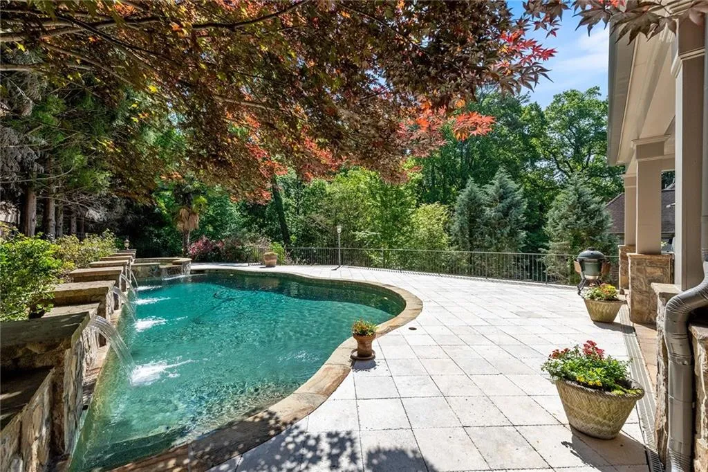 4737 Dudley Lane, Sandy Springs, Georgia 30327, 6 Bedrooms Bedrooms, ,5 BathroomsBathrooms,Residential,Sold,4737 Dudley Lane,7198037