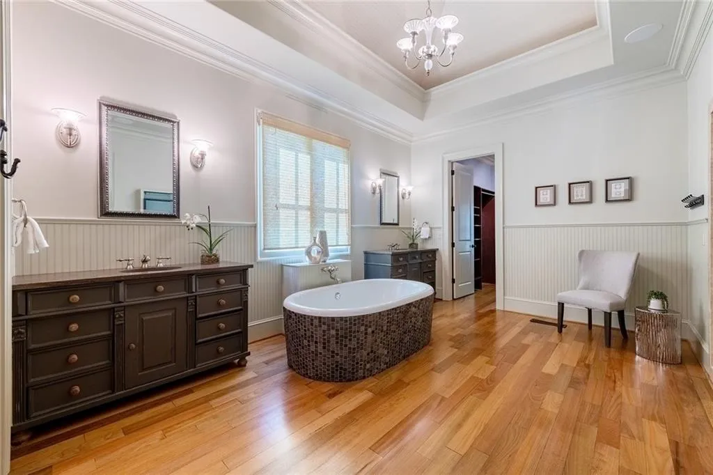 4737 Dudley Lane, Sandy Springs, Georgia 30327, 6 Bedrooms Bedrooms, ,5 BathroomsBathrooms,Residential,Sold,4737 Dudley Lane,7198037