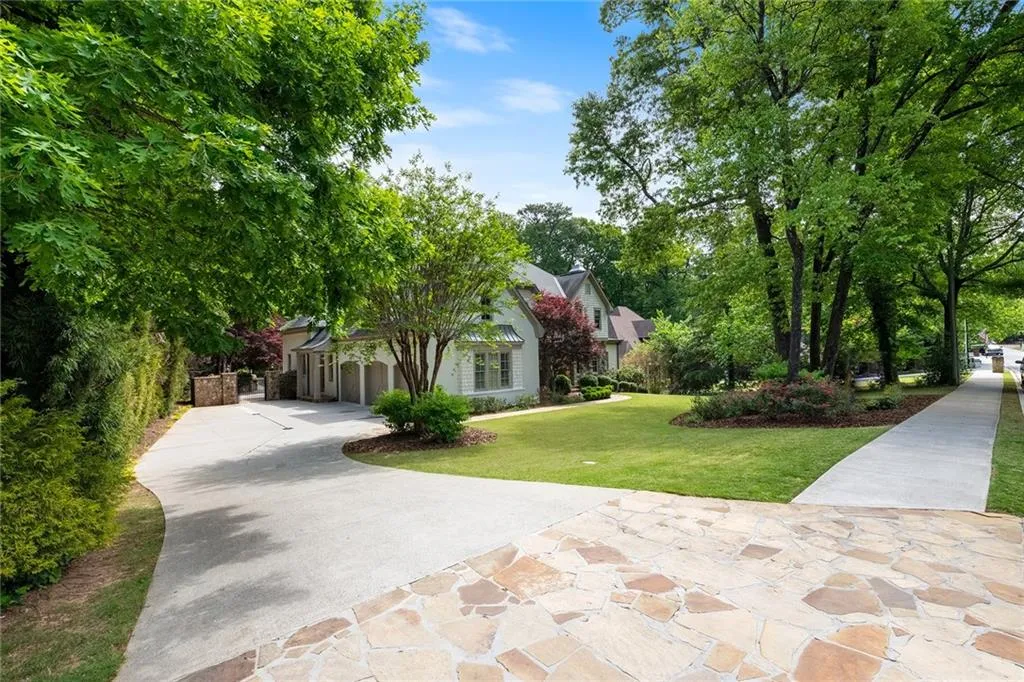 4737 Dudley Lane, Sandy Springs, Georgia 30327, 6 Bedrooms Bedrooms, ,5 BathroomsBathrooms,Residential,Sold,4737 Dudley Lane,7198037