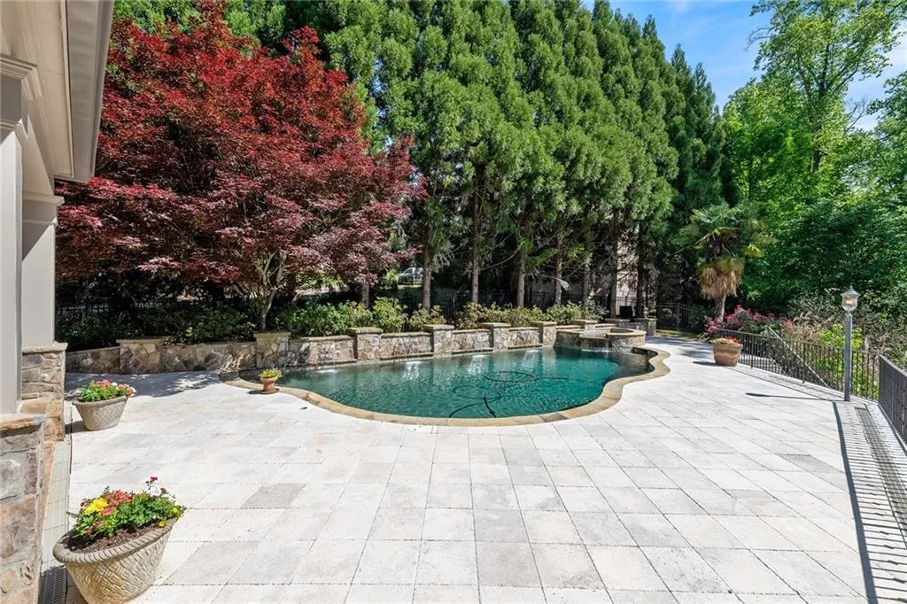 4737 Dudley Lane, Sandy Springs, Georgia 30327, 6 Bedrooms Bedrooms, ,5 BathroomsBathrooms,Residential,Sold,4737 Dudley Lane,7198037