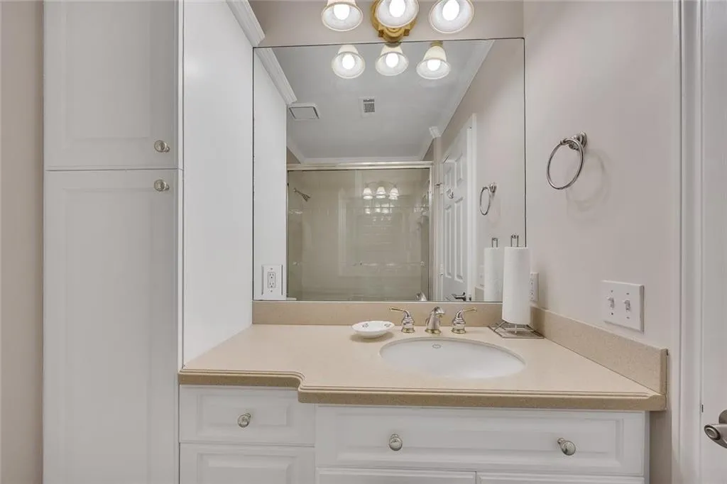 110 Barrington Hills Drive Unit 110, Atlanta, Georgia 30350, 2 Bedrooms Bedrooms, ,2 BathroomsBathrooms,Residential,Sold,110 Barrington Hills Drive Unit 110,7561758