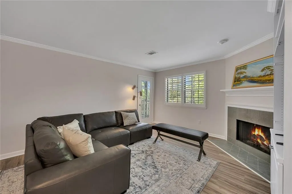 110 Barrington Hills Drive Unit 110, Atlanta, Georgia 30350, 2 Bedrooms Bedrooms, ,2 BathroomsBathrooms,Residential,Sold,110 Barrington Hills Drive Unit 110,7561758