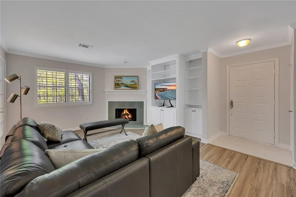 110 Barrington Hills Drive Unit 110, Atlanta, Georgia 30350, 2 Bedrooms Bedrooms, ,2 BathroomsBathrooms,Residential,Sold,110 Barrington Hills Drive Unit 110,7561758