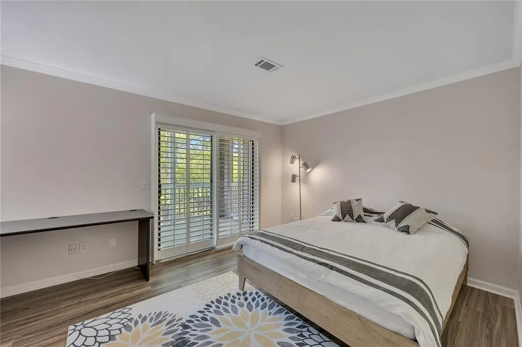 110 Barrington Hills Drive Unit 110, Atlanta, Georgia 30350, 2 Bedrooms Bedrooms, ,2 BathroomsBathrooms,Residential,Sold,110 Barrington Hills Drive Unit 110,7561758