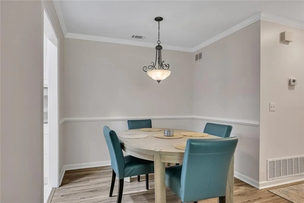 110 Barrington Hills Drive Unit 110, Atlanta, Georgia 30350, 2 Bedrooms Bedrooms, ,2 BathroomsBathrooms,Residential,Sold,110 Barrington Hills Drive Unit 110,7561758