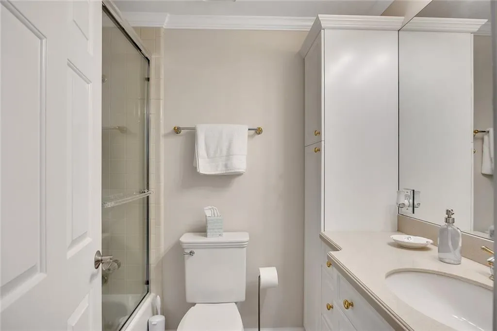 110 Barrington Hills Drive Unit 110, Atlanta, Georgia 30350, 2 Bedrooms Bedrooms, ,2 BathroomsBathrooms,Residential,Sold,110 Barrington Hills Drive Unit 110,7561758
