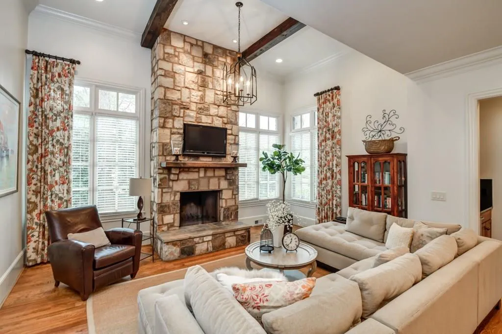 3867 Wieuca Road Ne, Atlanta, Georgia 30342, 5 Bedrooms Bedrooms, ,5 BathroomsBathrooms,Residential,Sold,3867 Wieuca Road Ne,5953984