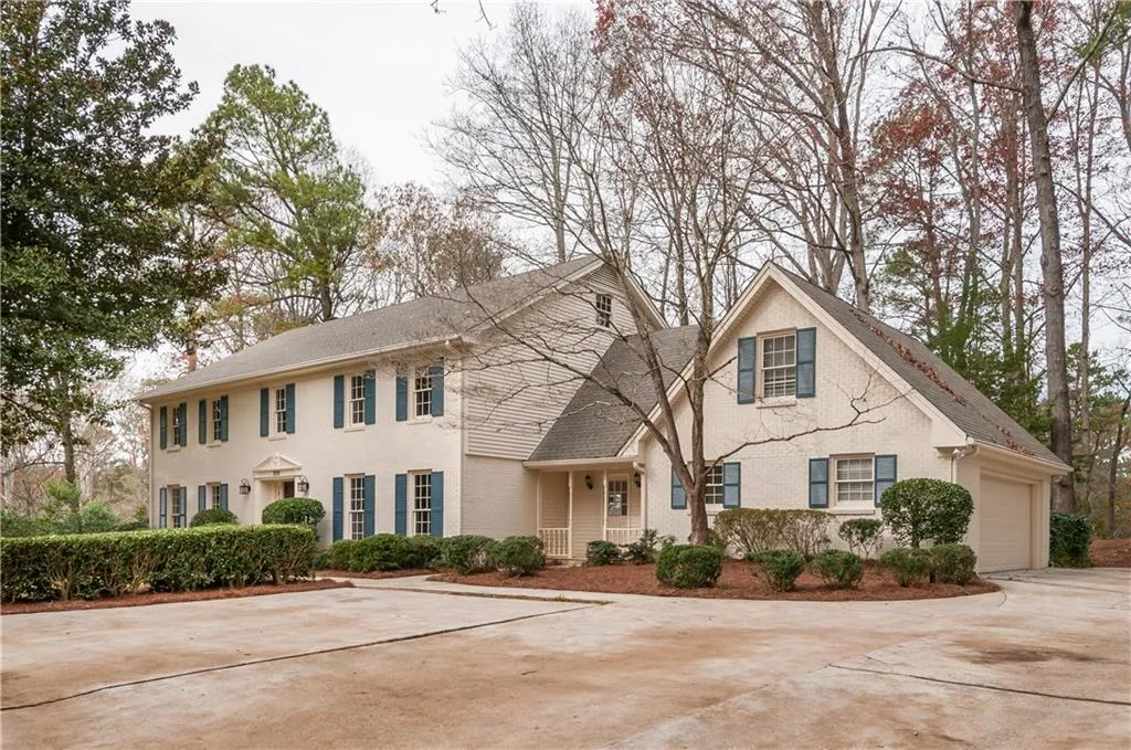 230 Skyridge Drive, Atlanta, Georgia 30350, 5 Bedrooms Bedrooms, ,3 BathroomsBathrooms,Residential,Sold,230 Skyridge Drive,5742618