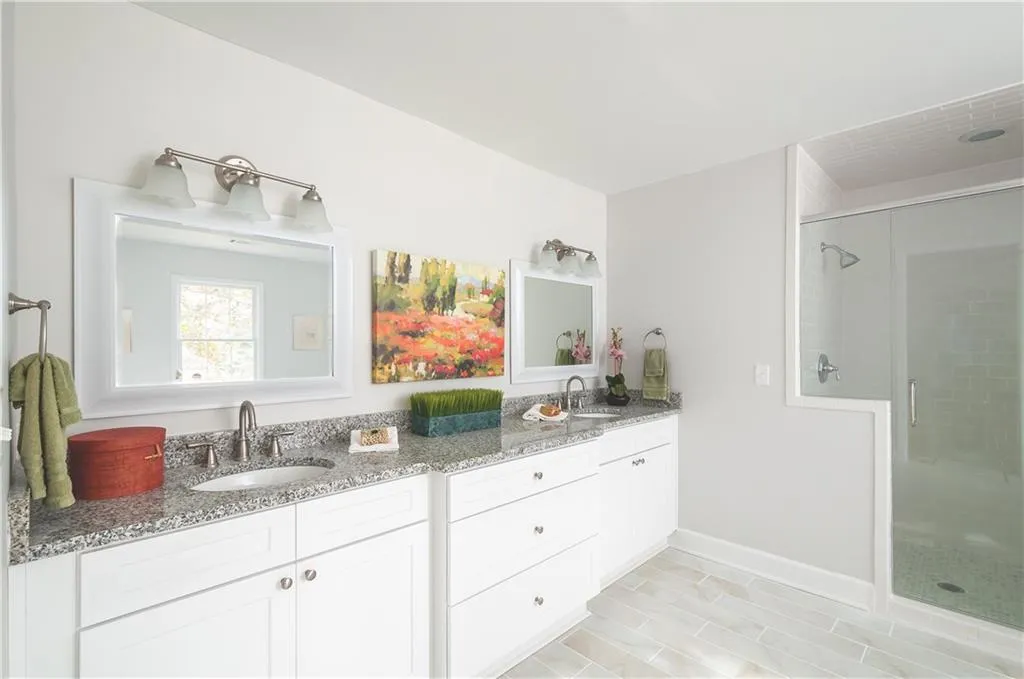 230 Skyridge Drive, Atlanta, Georgia 30350, 5 Bedrooms Bedrooms, ,3 BathroomsBathrooms,Residential,Sold,230 Skyridge Drive,5742618