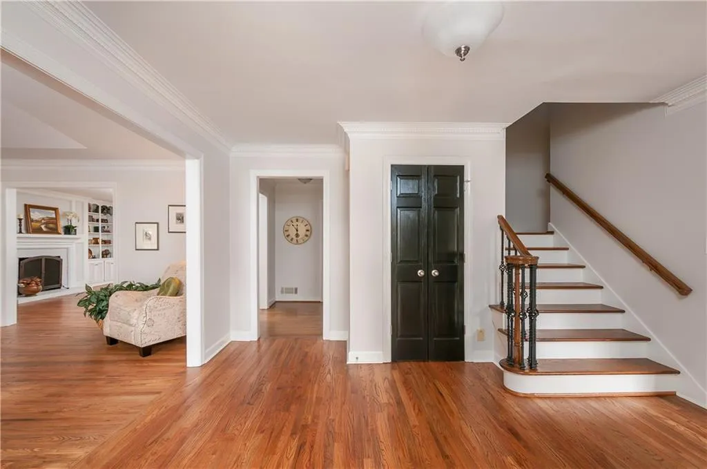 230 Skyridge Drive, Atlanta, Georgia 30350, 5 Bedrooms Bedrooms, ,3 BathroomsBathrooms,Residential,Sold,230 Skyridge Drive,5742618