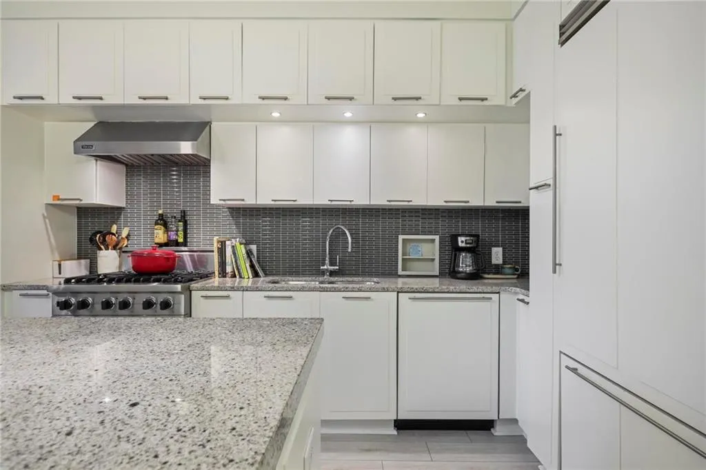 1820 Peachtree Street Unit 311, Atlanta, Georgia 30309, 2 Bedrooms Bedrooms, ,2 BathroomsBathrooms,Residential,For Sale,1820 Peachtree Street Unit 311,7576708