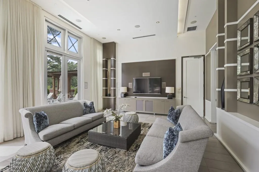 1820 Peachtree Street Unit 311, Atlanta, Georgia 30309, 2 Bedrooms Bedrooms, ,2 BathroomsBathrooms,Residential,For Sale,1820 Peachtree Street Unit 311,7576708