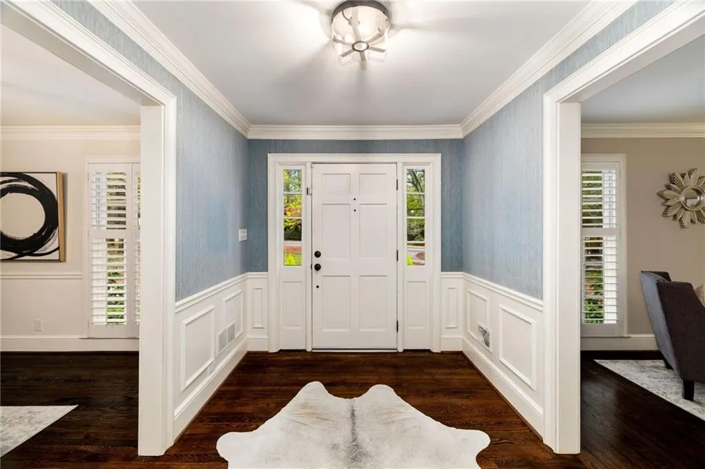 1025 Old Powers Ferry Road, Atlanta, Georgia 30327, 5 Bedrooms Bedrooms, ,3 BathroomsBathrooms,Residential,Sold,1025 Old Powers Ferry Road,7481780