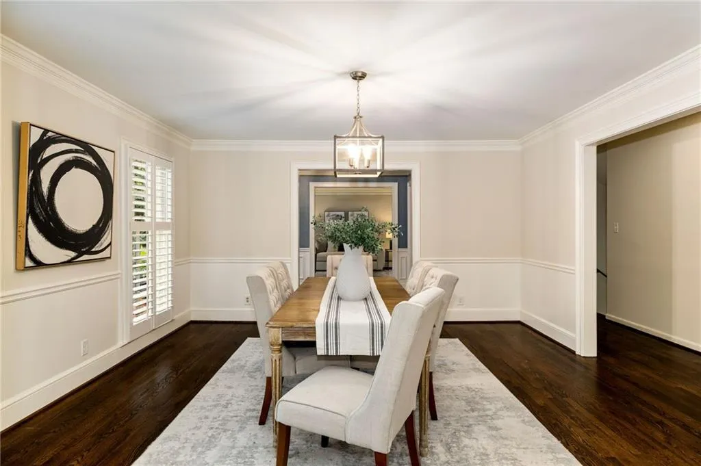 1025 Old Powers Ferry Road, Atlanta, Georgia 30327, 5 Bedrooms Bedrooms, ,3 BathroomsBathrooms,Residential,Sold,1025 Old Powers Ferry Road,7481780