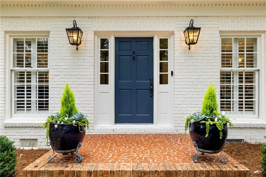 1025 Old Powers Ferry Road, Atlanta, Georgia 30327, 5 Bedrooms Bedrooms, ,3 BathroomsBathrooms,Residential,Sold,1025 Old Powers Ferry Road,7481780