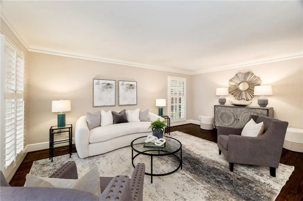 1025 Old Powers Ferry Road, Atlanta, Georgia 30327, 5 Bedrooms Bedrooms, ,3 BathroomsBathrooms,Residential,Sold,1025 Old Powers Ferry Road,7481780