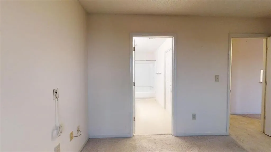 300 Johnson Ferry Road Ne Unit B501, Sandy Springs, Georgia 30328, 1 Bedroom Bedrooms, ,1 BathroomBathrooms,Residential,Sold,300 Johnson Ferry Road Ne Unit B501,7163862
