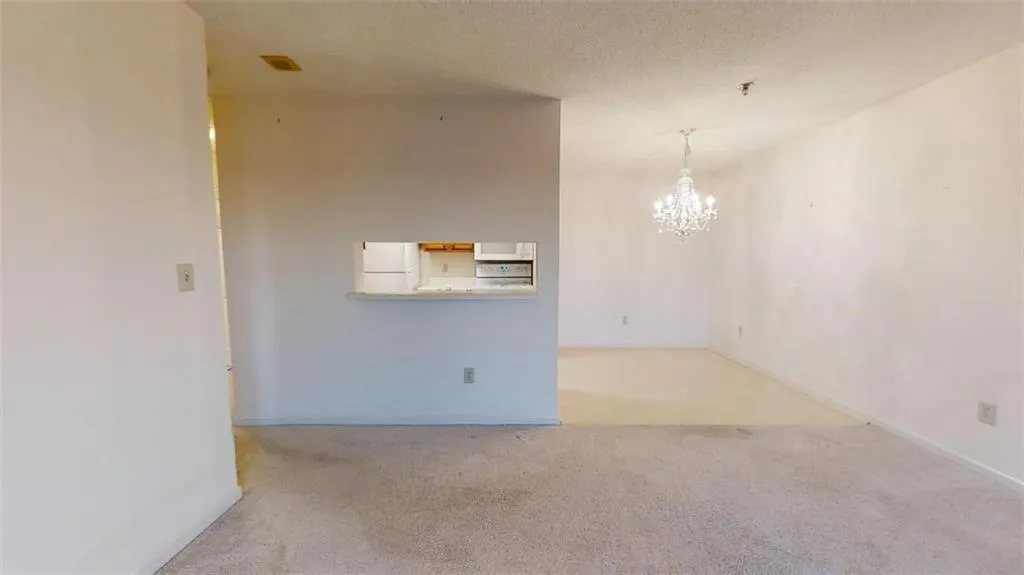 300 Johnson Ferry Road Ne Unit B501, Sandy Springs, Georgia 30328, 1 Bedroom Bedrooms, ,1 BathroomBathrooms,Residential,Sold,300 Johnson Ferry Road Ne Unit B501,7163862