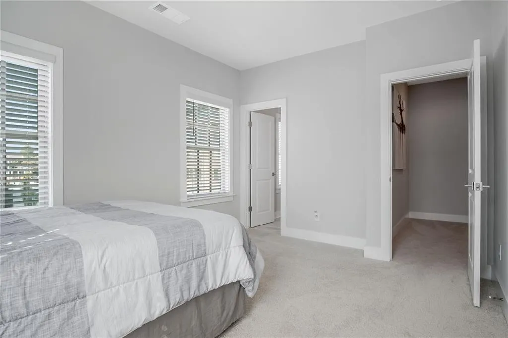 6095 Boylston Drive, Sandy Springs, Georgia 30328, 2 Bedrooms Bedrooms, ,2 BathroomsBathrooms,Residential,Sold,6095 Boylston Drive,6790041