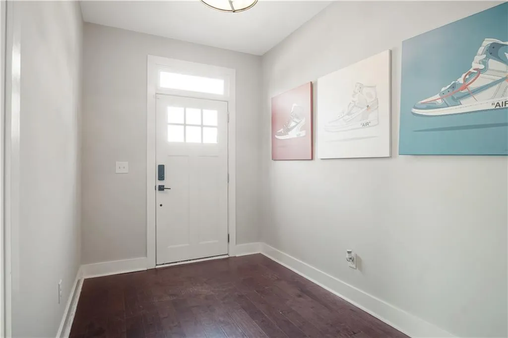 6095 Boylston Drive, Sandy Springs, Georgia 30328, 2 Bedrooms Bedrooms, ,2 BathroomsBathrooms,Residential,Sold,6095 Boylston Drive,6790041