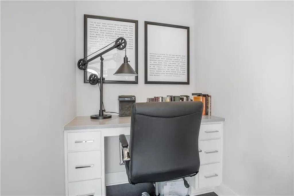 6095 Boylston Drive, Sandy Springs, Georgia 30328, 2 Bedrooms Bedrooms, ,2 BathroomsBathrooms,Residential,Sold,6095 Boylston Drive,6790041