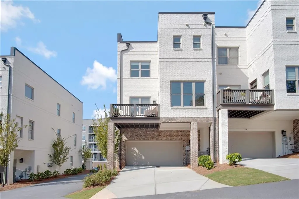 6095 Boylston Drive, Sandy Springs, Georgia 30328, 2 Bedrooms Bedrooms, ,2 BathroomsBathrooms,Residential,Sold,6095 Boylston Drive,6790041