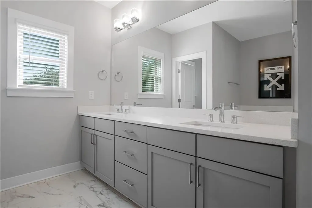 6095 Boylston Drive, Sandy Springs, Georgia 30328, 2 Bedrooms Bedrooms, ,2 BathroomsBathrooms,Residential,Sold,6095 Boylston Drive,6790041