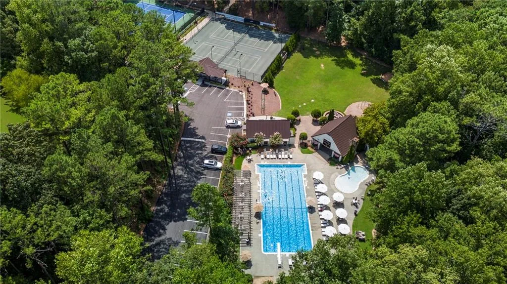 6206 Mountain Brook Way, Atlanta, Georgia 30328, 5 Bedrooms Bedrooms, ,4 BathroomsBathrooms,Residential,For Sale,6206 Mountain Brook Way,7634170