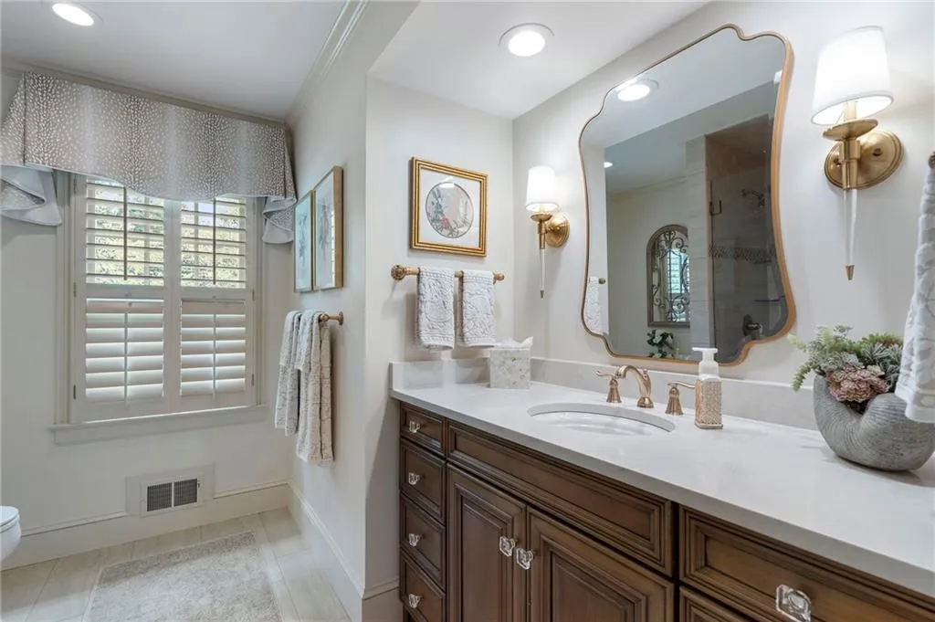 6206 Mountain Brook Way, Atlanta, Georgia 30328, 5 Bedrooms Bedrooms, ,4 BathroomsBathrooms,Residential,For Sale,6206 Mountain Brook Way,7634170