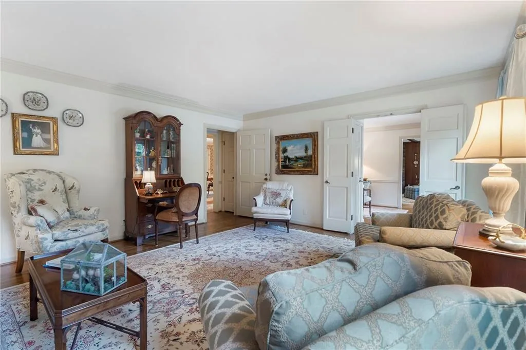 6206 Mountain Brook Way, Atlanta, Georgia 30328, 5 Bedrooms Bedrooms, ,4 BathroomsBathrooms,Residential,For Sale,6206 Mountain Brook Way,7634170