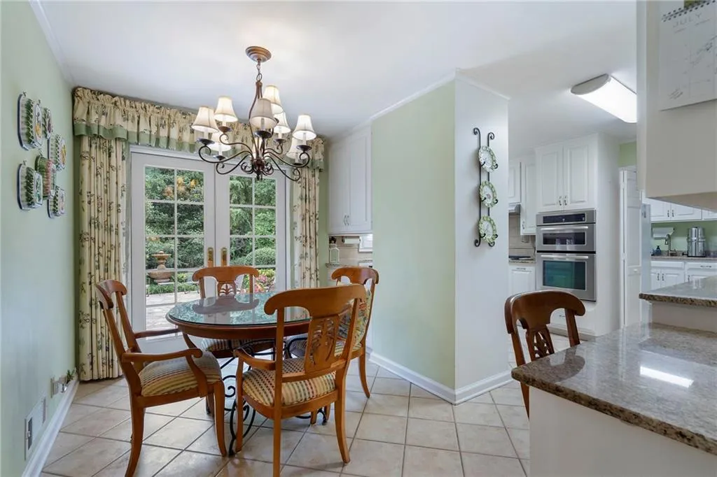 6206 Mountain Brook Way, Atlanta, Georgia 30328, 5 Bedrooms Bedrooms, ,4 BathroomsBathrooms,Residential,For Sale,6206 Mountain Brook Way,7634170
