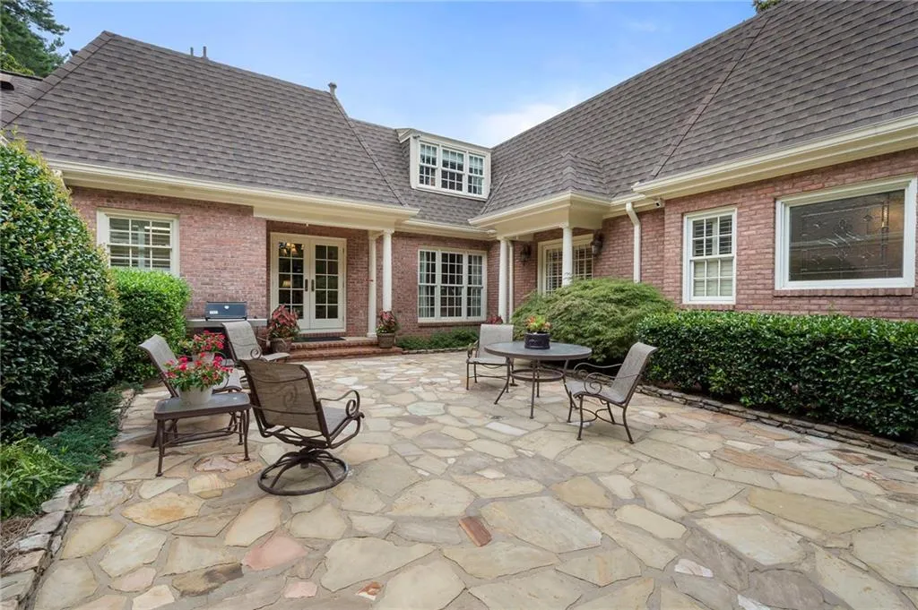 6206 Mountain Brook Way, Atlanta, Georgia 30328, 5 Bedrooms Bedrooms, ,4 BathroomsBathrooms,Residential,For Sale,6206 Mountain Brook Way,7634170
