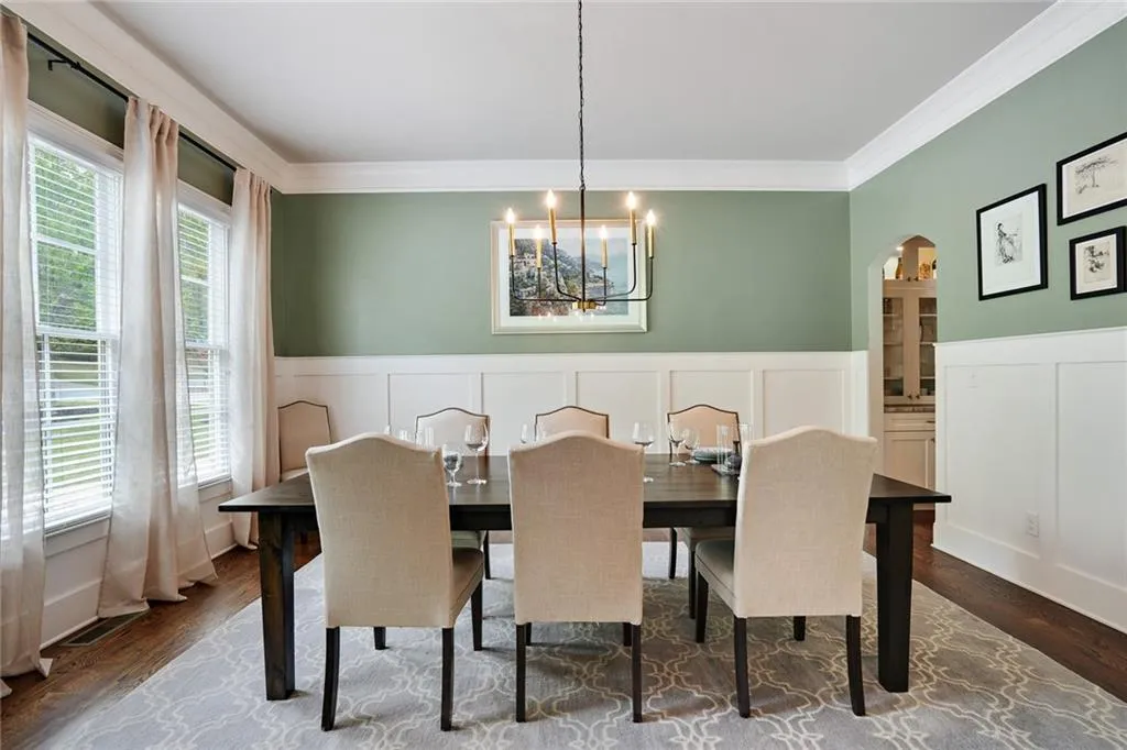 775 Sudbury Road, Sandy Springs, Georgia 30328, 4 Bedrooms Bedrooms, ,4 BathroomsBathrooms,Residential,Sold,775 Sudbury Road,7202796