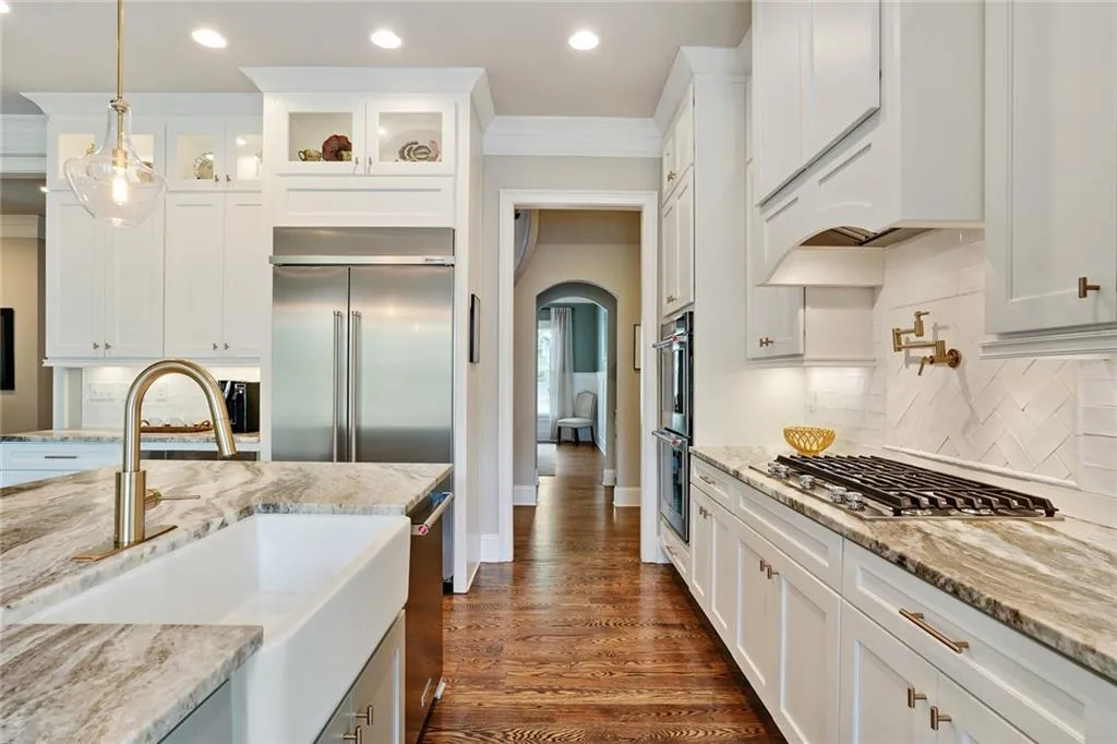 775 Sudbury Road, Sandy Springs, Georgia 30328, 4 Bedrooms Bedrooms, ,4 BathroomsBathrooms,Residential,Sold,775 Sudbury Road,7202796