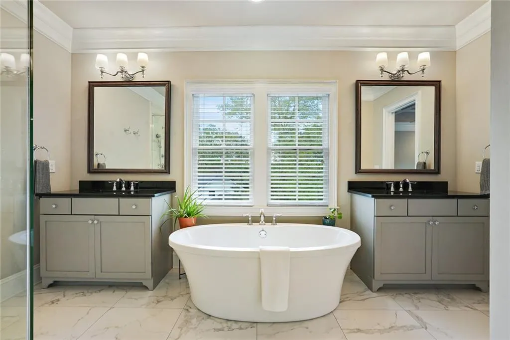 775 Sudbury Road, Sandy Springs, Georgia 30328, 4 Bedrooms Bedrooms, ,4 BathroomsBathrooms,Residential,Sold,775 Sudbury Road,7202796
