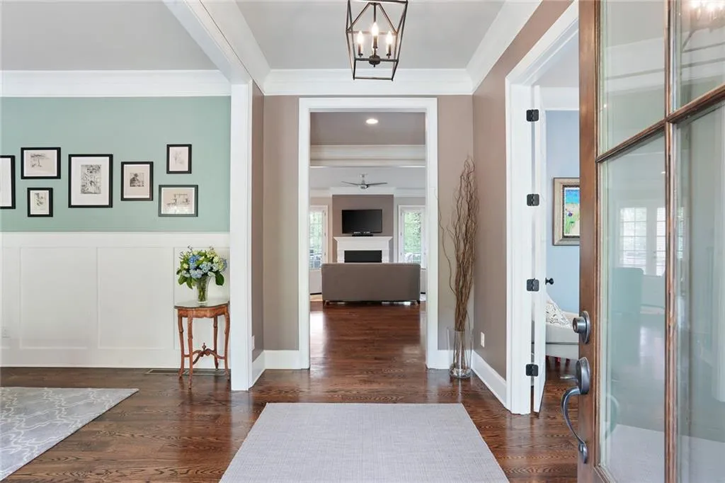 775 Sudbury Road, Sandy Springs, Georgia 30328, 4 Bedrooms Bedrooms, ,4 BathroomsBathrooms,Residential,Sold,775 Sudbury Road,7202796