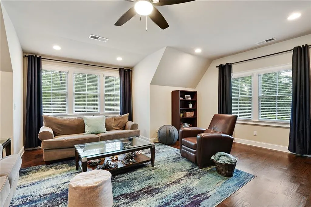 775 Sudbury Road, Sandy Springs, Georgia 30328, 4 Bedrooms Bedrooms, ,4 BathroomsBathrooms,Residential,Sold,775 Sudbury Road,7202796