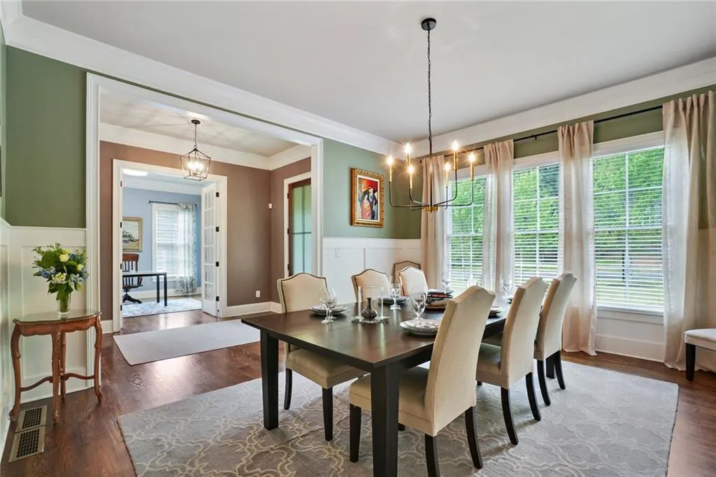 775 Sudbury Road, Sandy Springs, Georgia 30328, 4 Bedrooms Bedrooms, ,4 BathroomsBathrooms,Residential,Sold,775 Sudbury Road,7202796