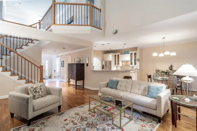 430 Brookview Circle, Sandy Springs, Georgia 30339, 4 Bedrooms Bedrooms, ,2 BathroomsBathrooms,Residential,Sold,430 Brookview Circle,6641633