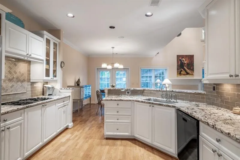 430 Brookview Circle, Sandy Springs, Georgia 30339, 4 Bedrooms Bedrooms, ,2 BathroomsBathrooms,Residential,Sold,430 Brookview Circle,6641633