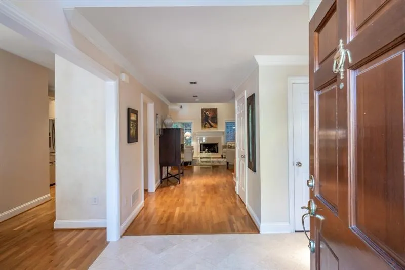 430 Brookview Circle, Sandy Springs, Georgia 30339, 4 Bedrooms Bedrooms, ,2 BathroomsBathrooms,Residential,Sold,430 Brookview Circle,6641633